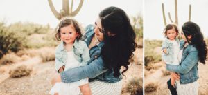 Giggles and loves between mom and daughter during the Galindo's family session in the desert