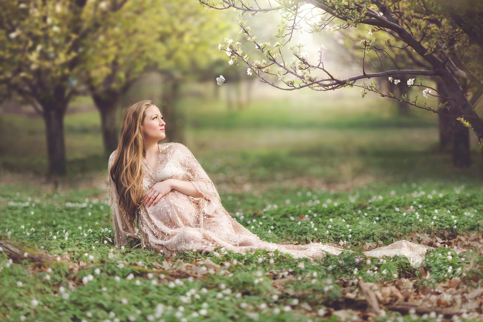 A fairytale forest spring session for Tabitha near Bad Homburg